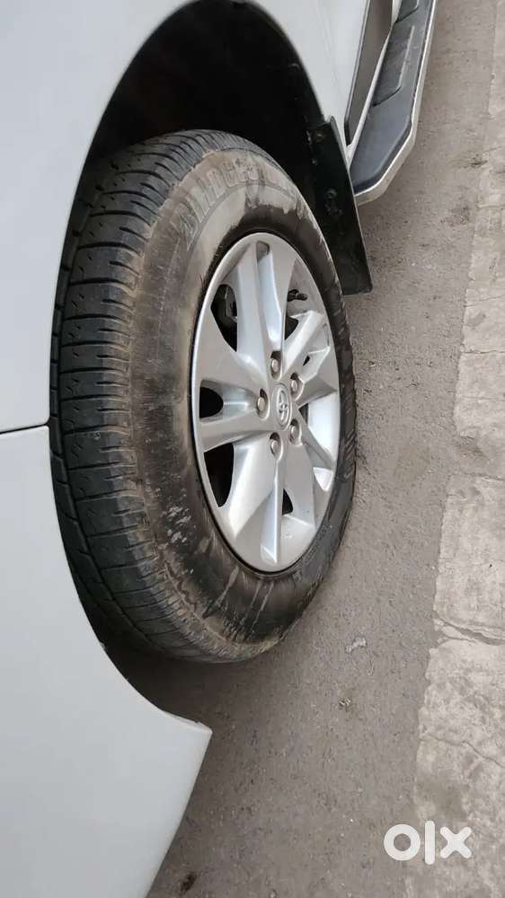 Toyota Innova Crysta 2023 Diesel 30000 Km Driven November 2023