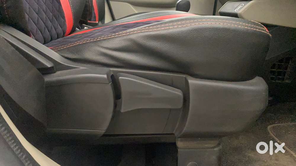 Renault Triber Rxz Easy-r Amt, 2022, Petrol