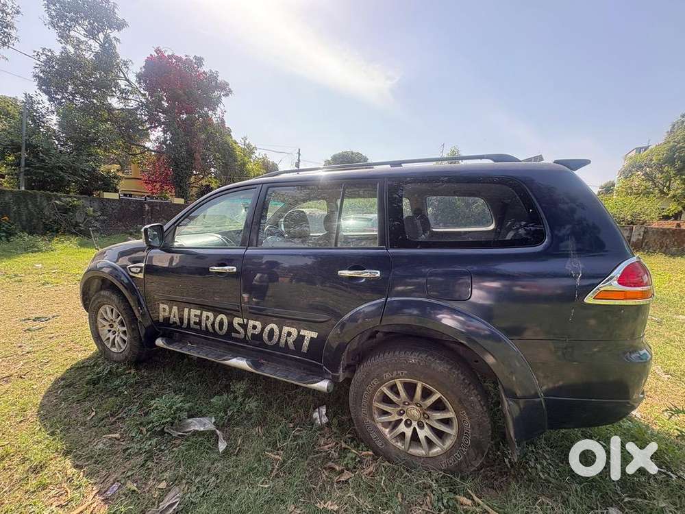 Mitsubishi Pajero Sport 2014 Diesel Well Maintained