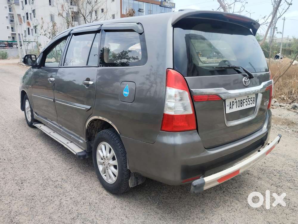 Toyota Innova 2.5 V 8 Str, 2013, Diesel