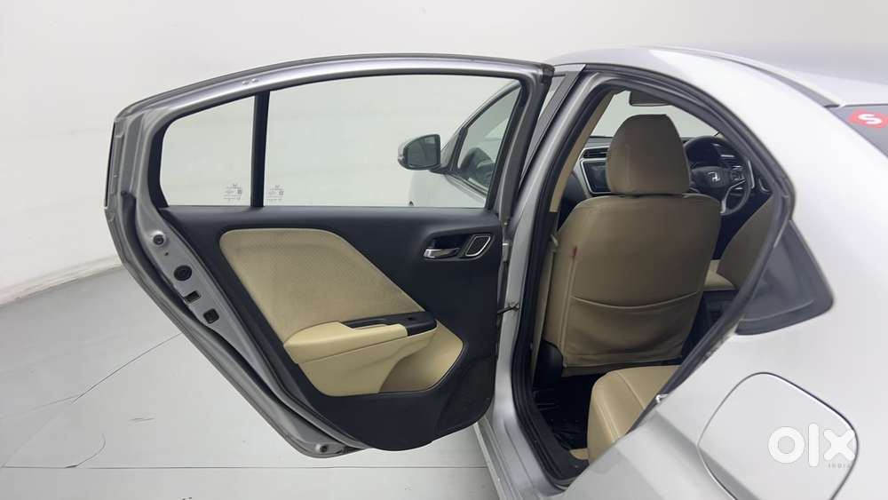 Honda City I-vtec V, 2018, Petrol