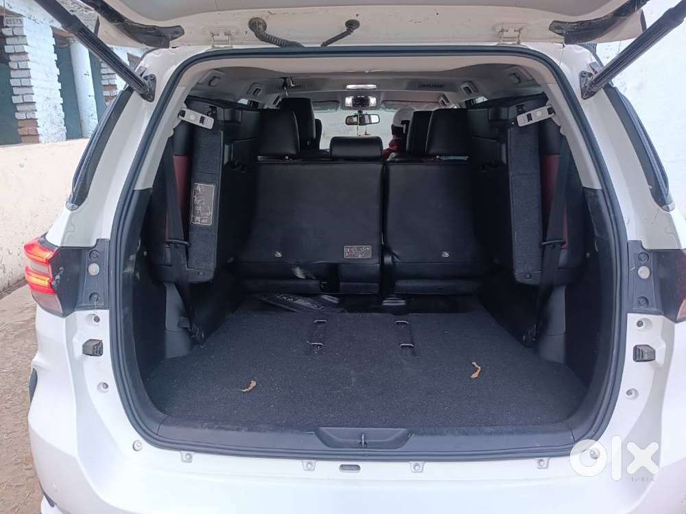 Toyota Fortuner Legender 4x2 At 2.8, 2025, Diesel