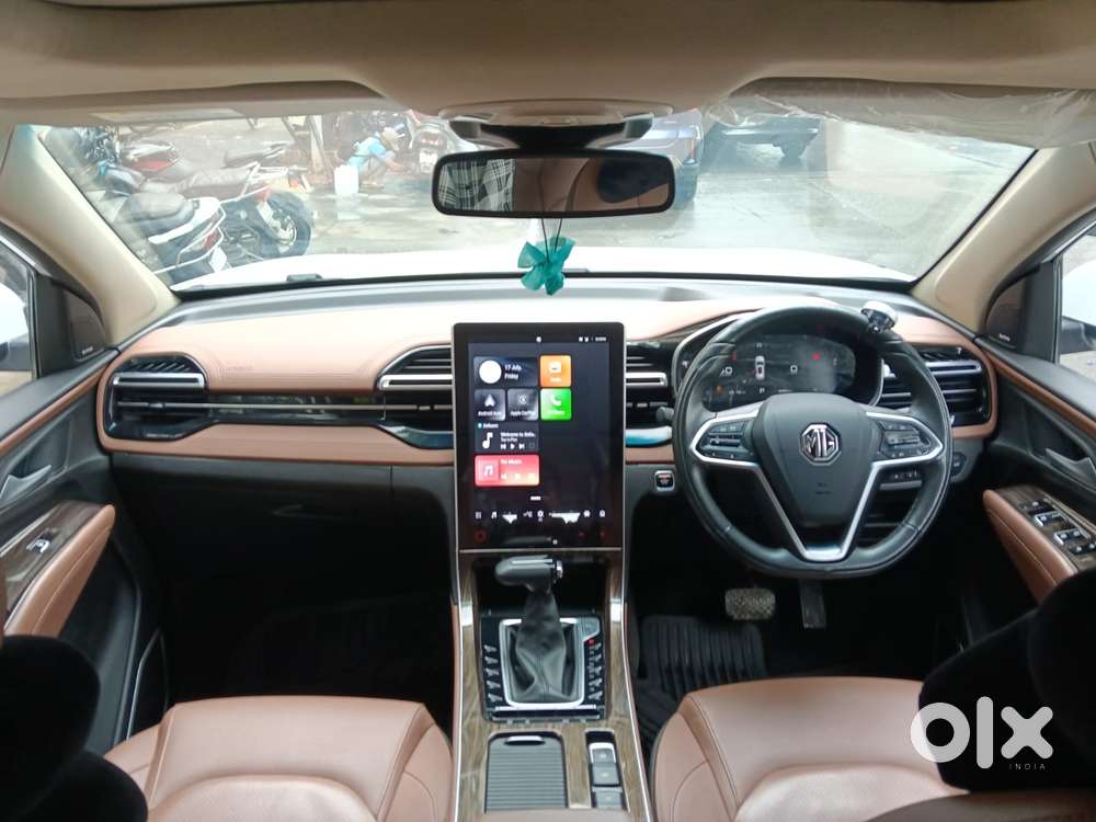 Mg Hector Plus Savvy Pro 1.5 Turbo Petrol Cvt 7 Str, 2024, Petrol