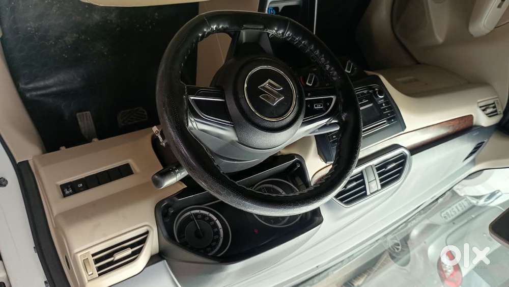 Maruti Suzuki Dzire 1.2 Vxi Amt, 2019, Petrol