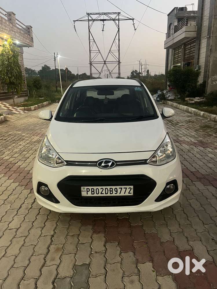 Hyundai Grand I10 Sportz, 2017, Petrol