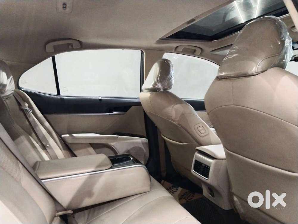 Toyota Camry Hybrid, 2021, Petrol