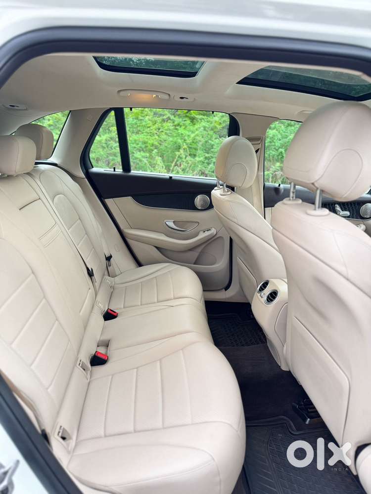 Mercedes-benz Glc Class 2022 - Luxurious Ride