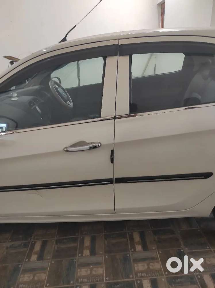 Tata Tiago 2018 Petrol 73500 Km Driven