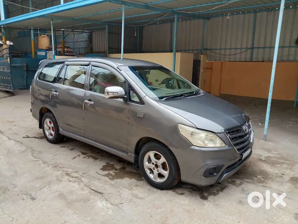 Toyota Innova 2012 Diesel Well Maintained