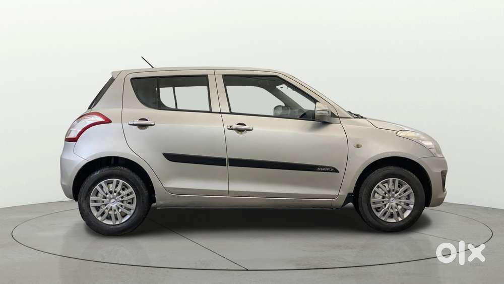 Maruti Suzuki Swift 1.2 Lxi (o), 2015, Petrol