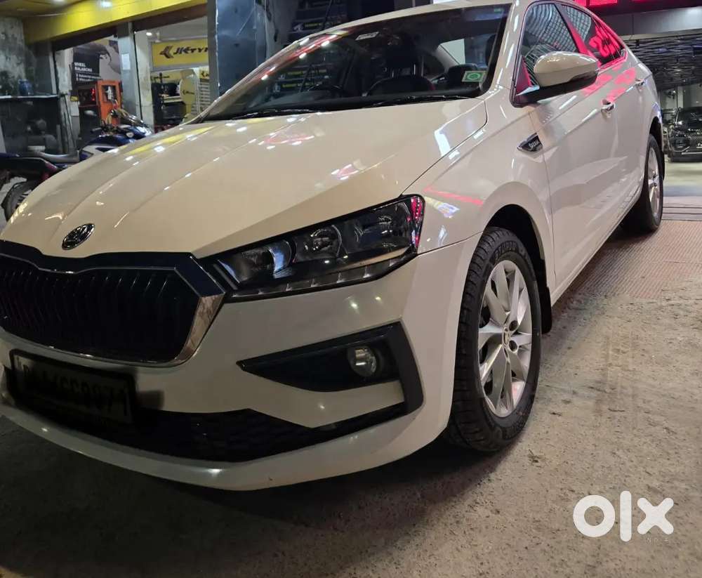 Skoda Slavia 1.0 Ambition Tsi 2023