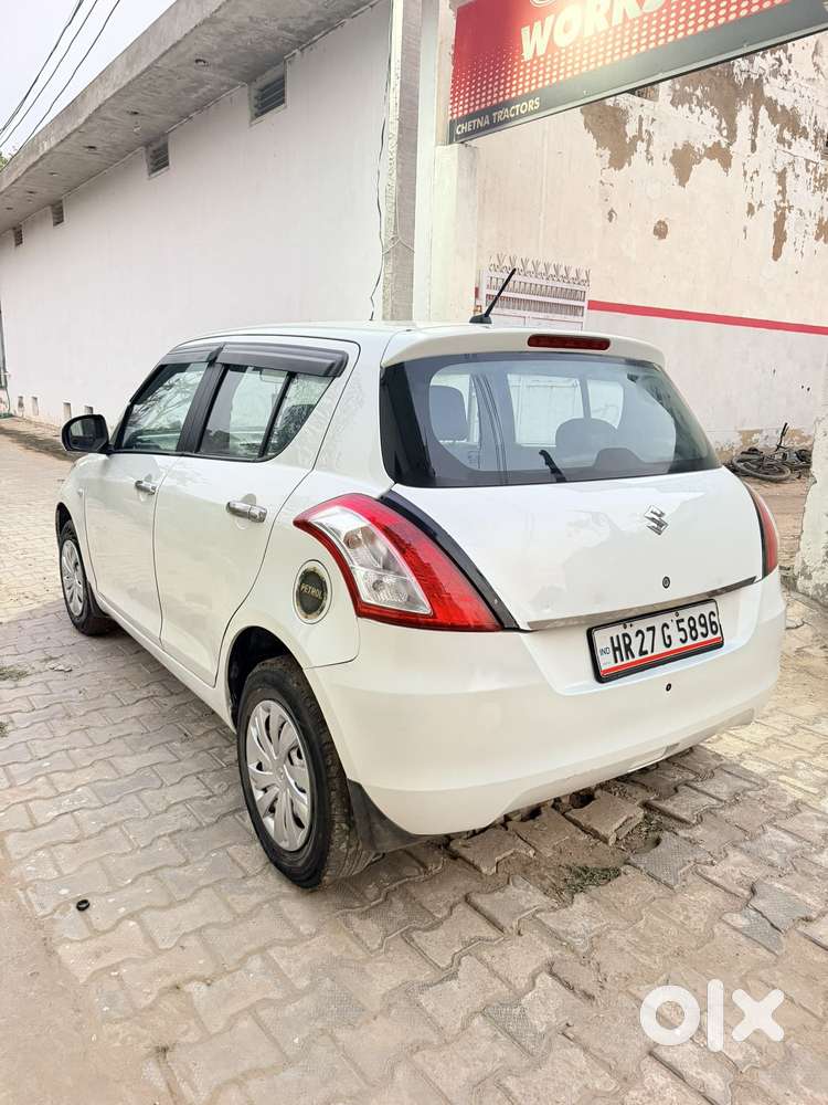 Maruti Suzuki Swift Lxi Option, 2017, Petrol