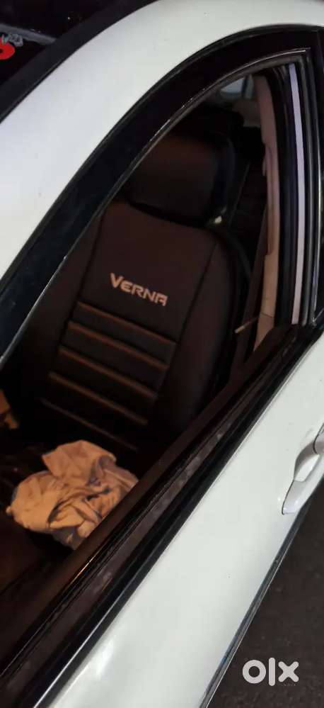 Hyundai Verna 2010 Model Automatic