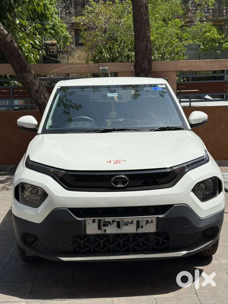 Excellent Condition White Tata Punch Automatic Petrol