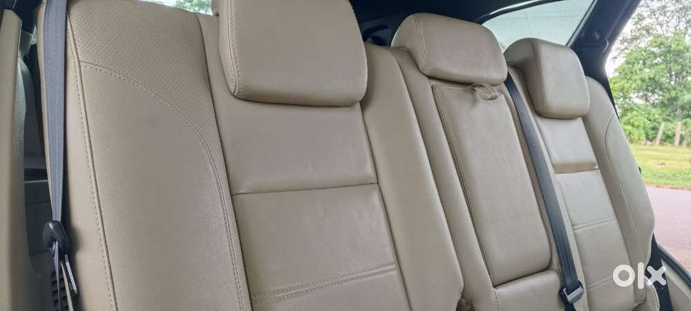 Ford Endeavour 2.2 Titanium At 4x2, 2016, Diesel