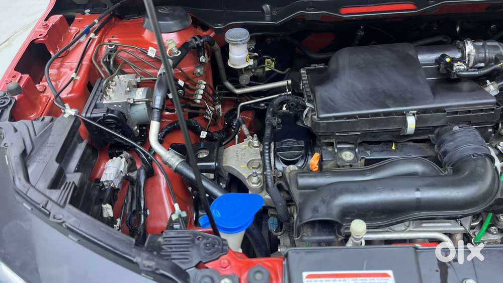 Maruti Suzuki Brezza Vxi At, 2024, Petrol