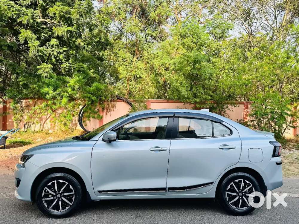 Maruti Suzuki Dzire Zxi Ags, 2025, Petrol