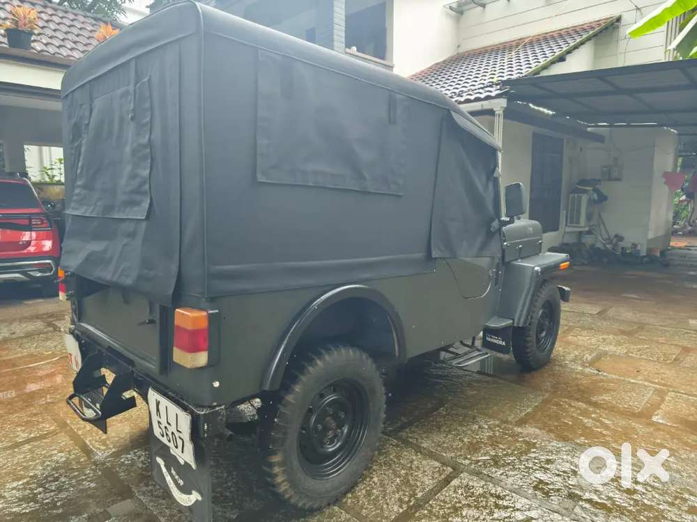 Good Condition Vintage Model Jeep
