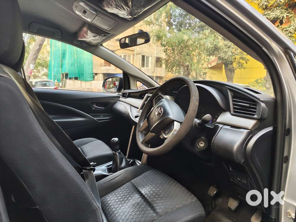 Toyota Innova Crysta 2.4 Gx Mt, 2016, Diesel