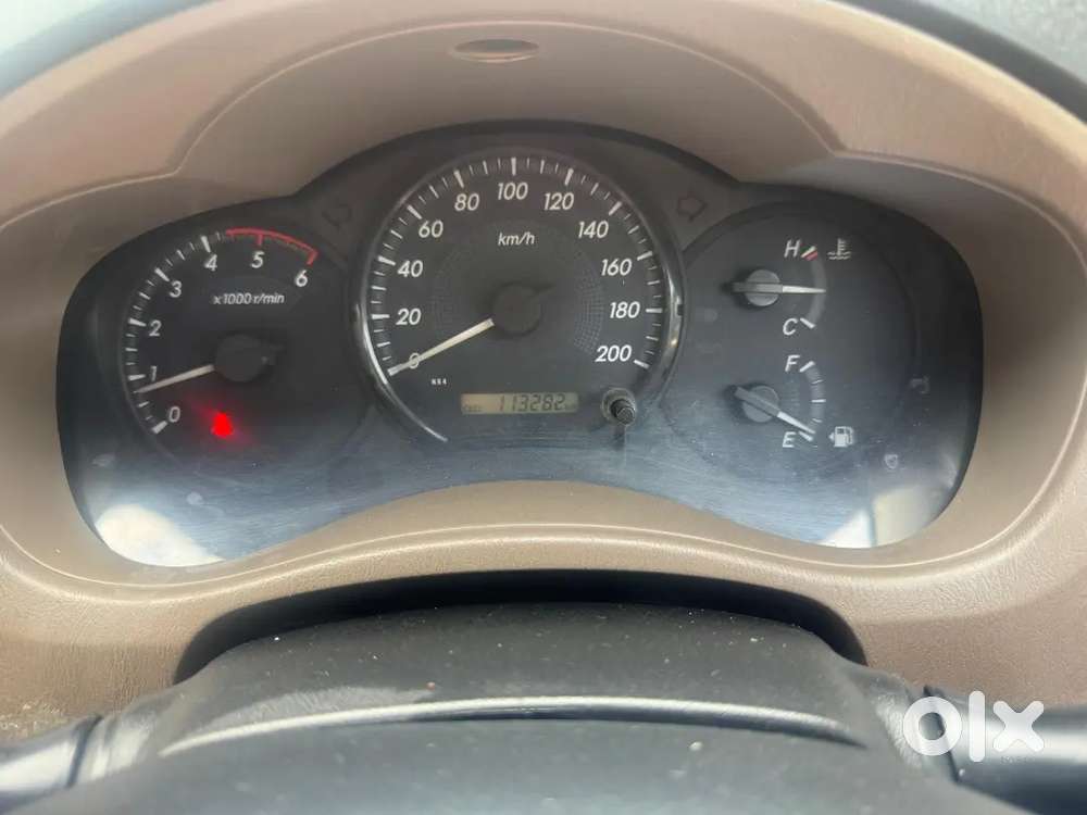 Toyota Innova 2.5gx 8 Str