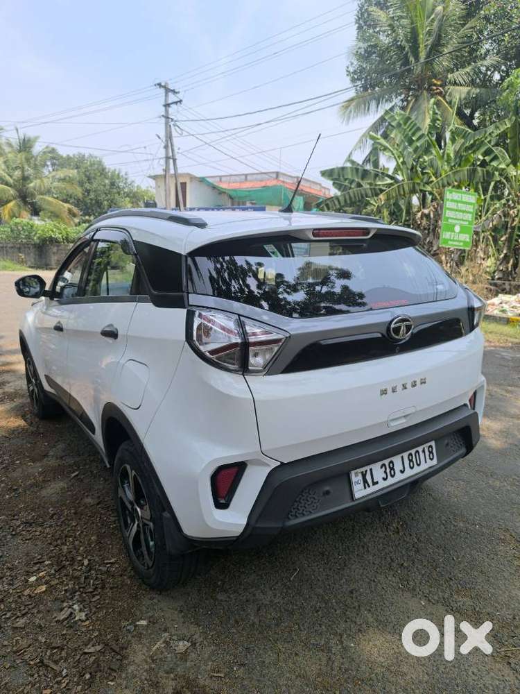 Tata Nexon 1.5 Revotorq Xm (s), 2021, Diesel
