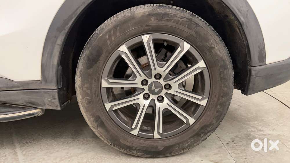 Mahindra Xuv700 2.2 Ax 7 Diesel Mt Str, 2022, Diesel