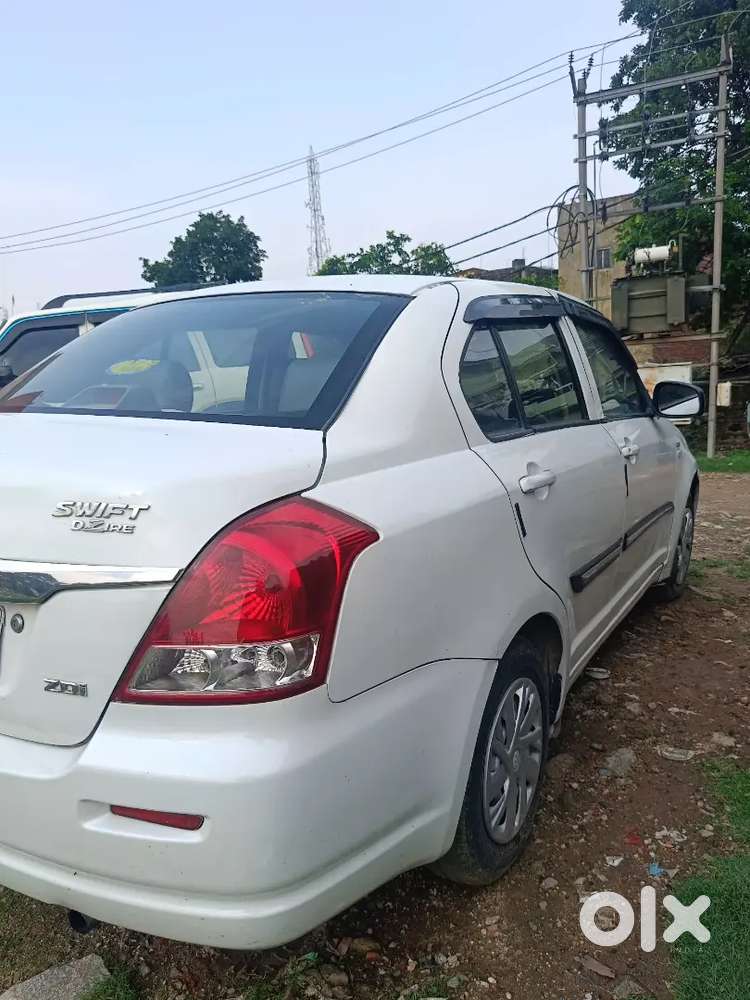 Maruti Suzuki Dzire 2015 Dieselg 80000 Km Driven