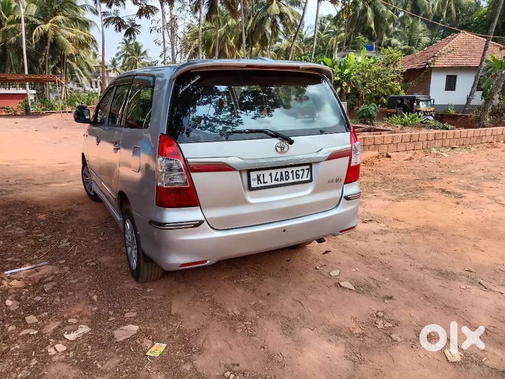 Toyota Innova 2012 Diesel Well Maintained