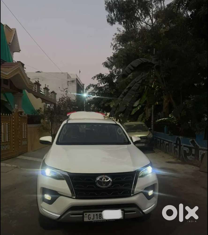Toyota Fortuner Legender 2023