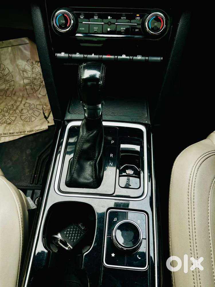 Mahindra Xuv700 2.0 Ax 7 Petrol At Luxury Pack Str, 2022, Petrol