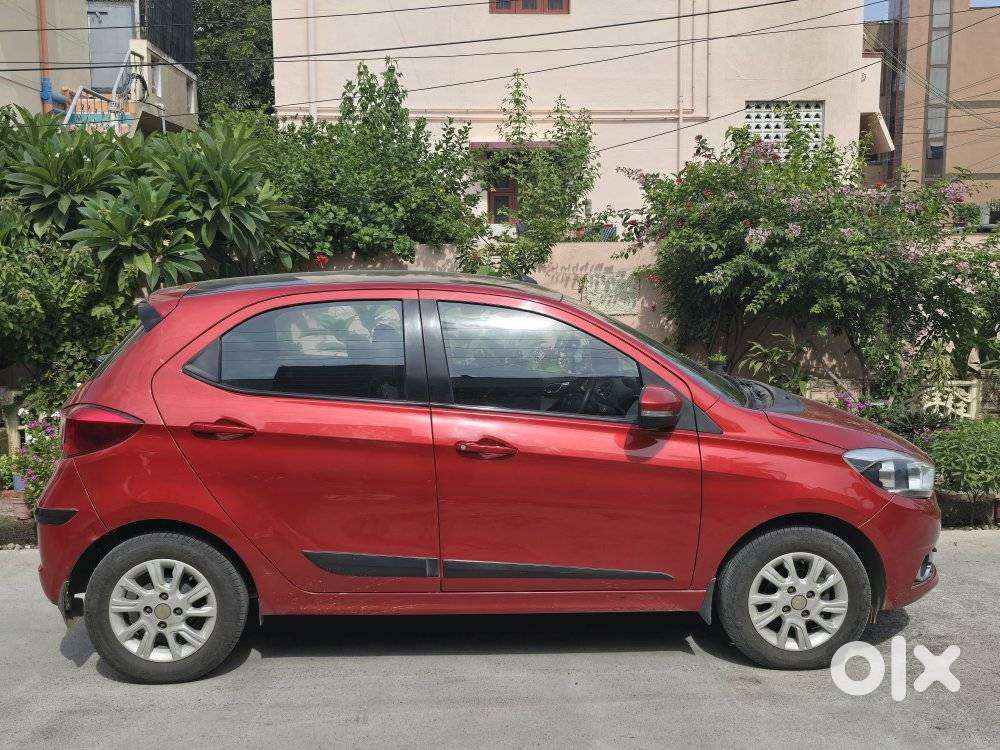 Tata Tiago 1.2 Revotron Xza, 2018, Petrol