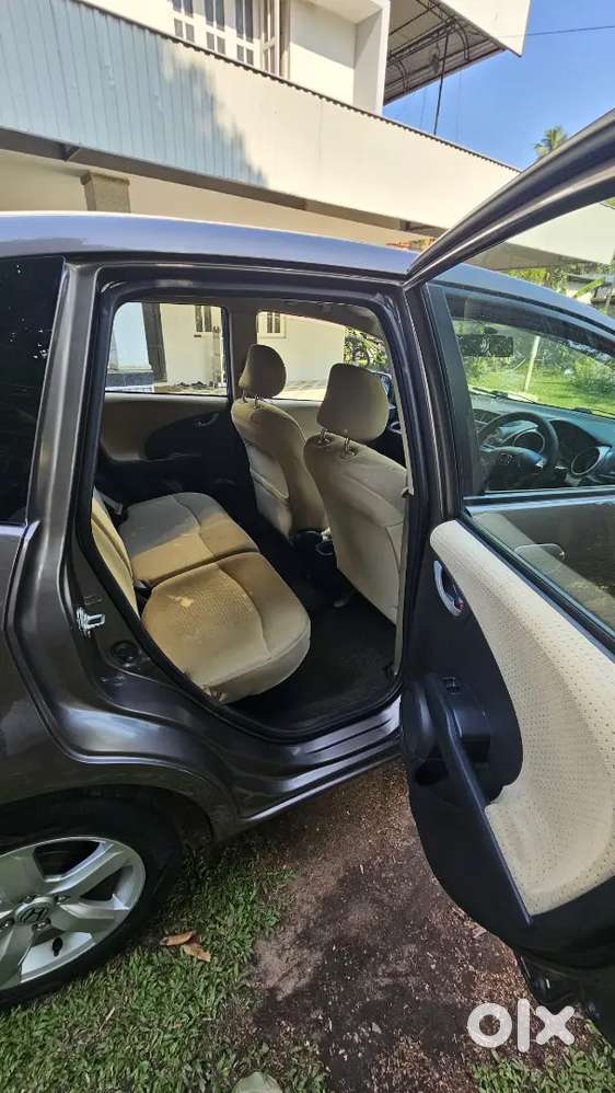 Honda Jazz 2011 2012 Well Maintained