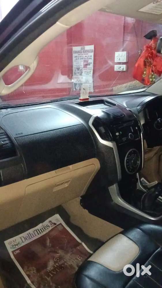 Isuzu D-max V-cross 2017 Diesel Well Maintained