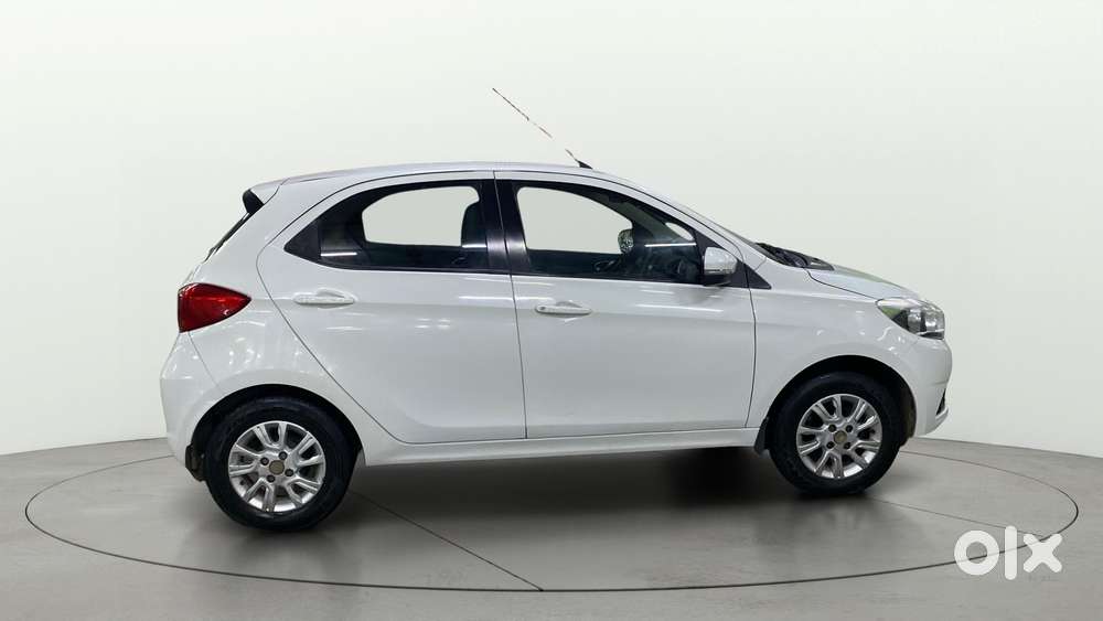 Tata Tiago 1.2 Revotron Xz, 2016, Petrol