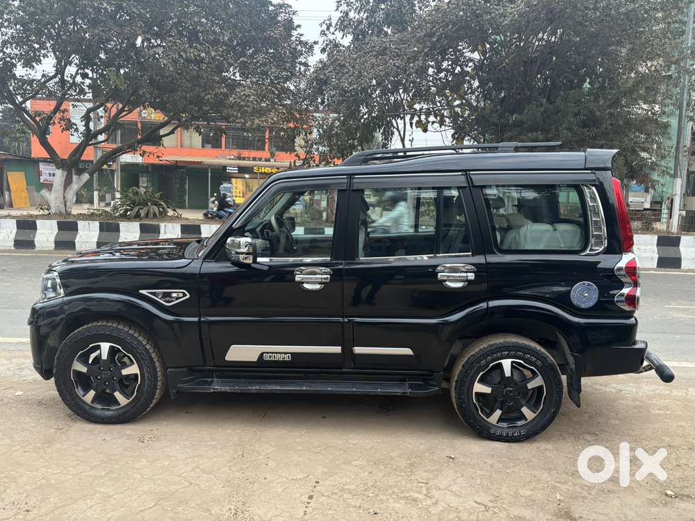 Mahindra Scorpio Classic 2.2 S 11 Mt 7 Str, 2023, Diesel