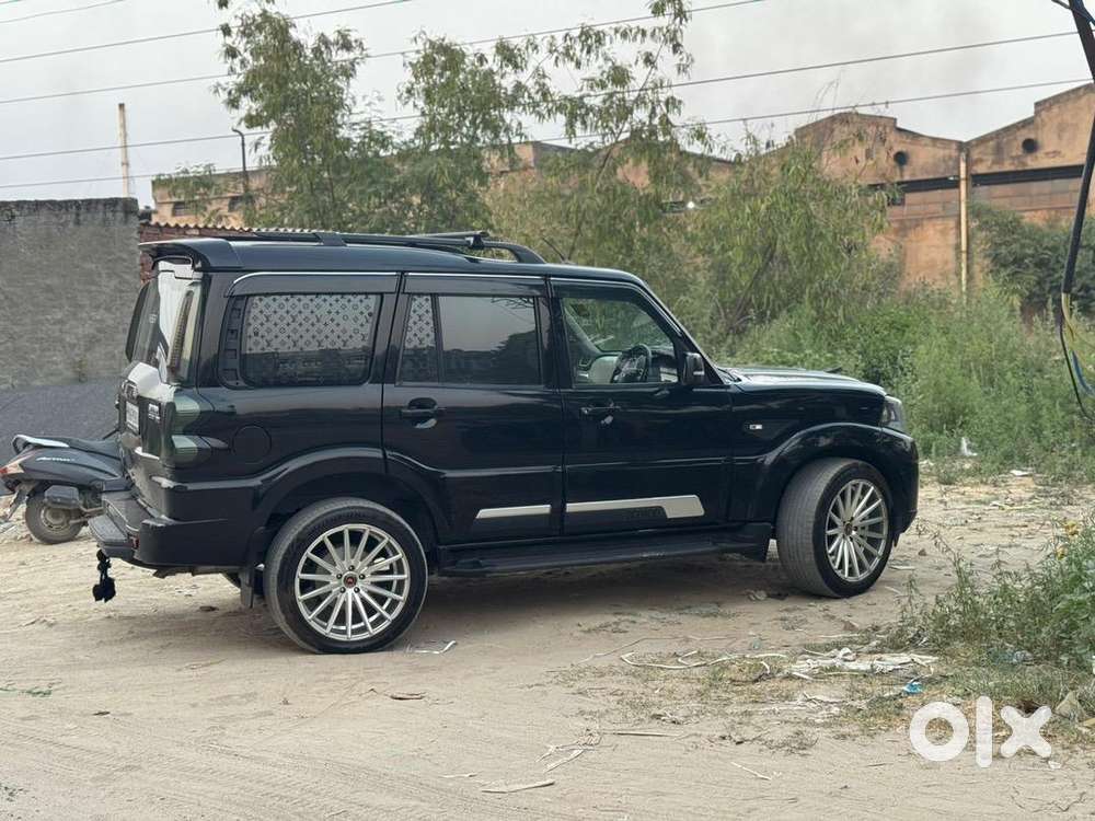 Mahindra Diesel Car 2024