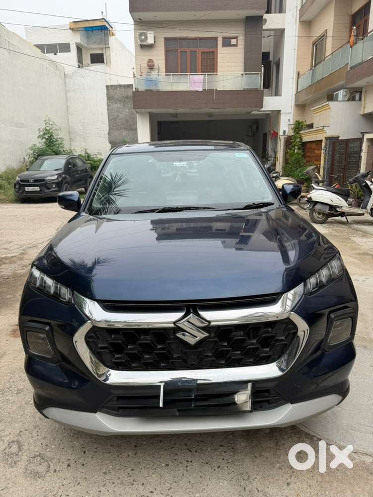 Maruti Suzuki Vitara Petrol Manual 2025