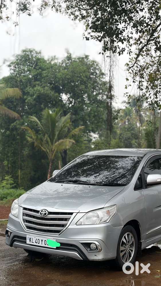 Toyota Innova 2015 Diesel Well Maintained