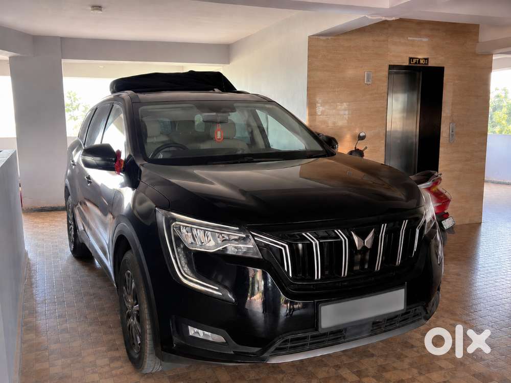 Mahindraxuv7ooax7l