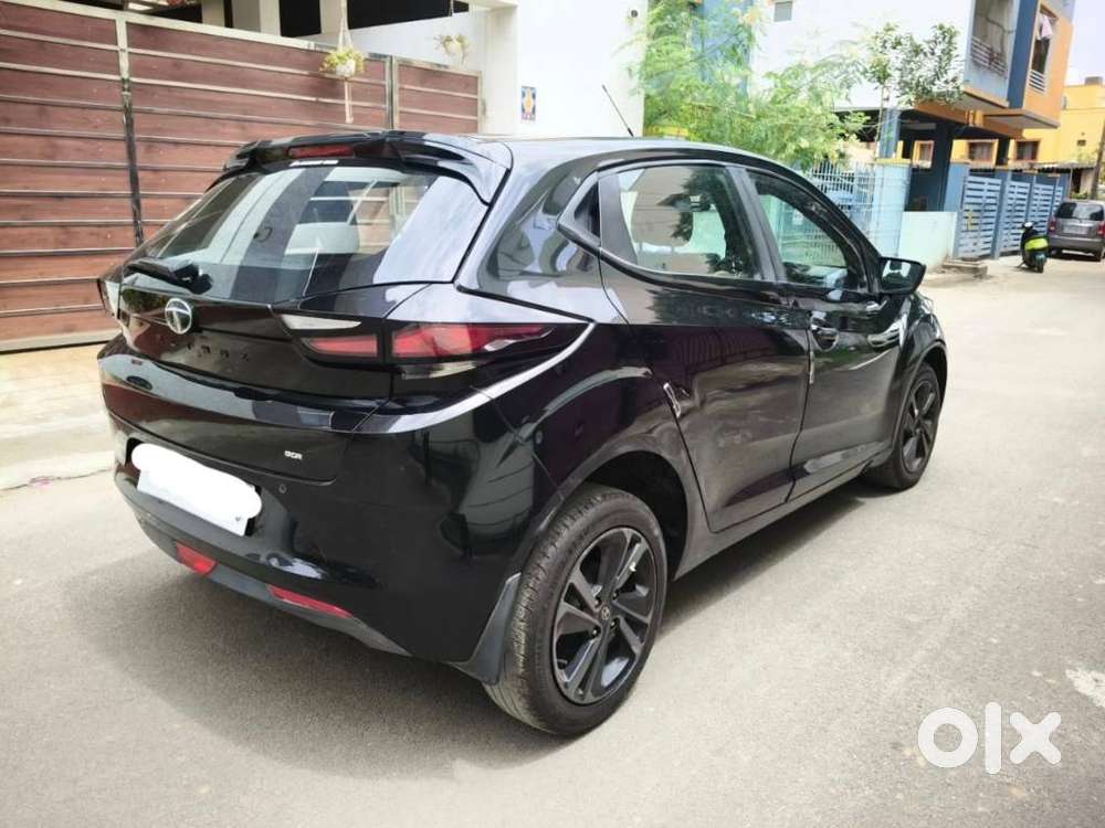 Tata Altroz 1.2 Xz Plus Dark Edition, 2022, Petrol