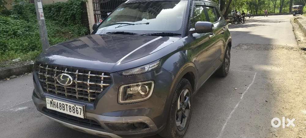 Hyundai Venue 2021 Petrol Well Maintained