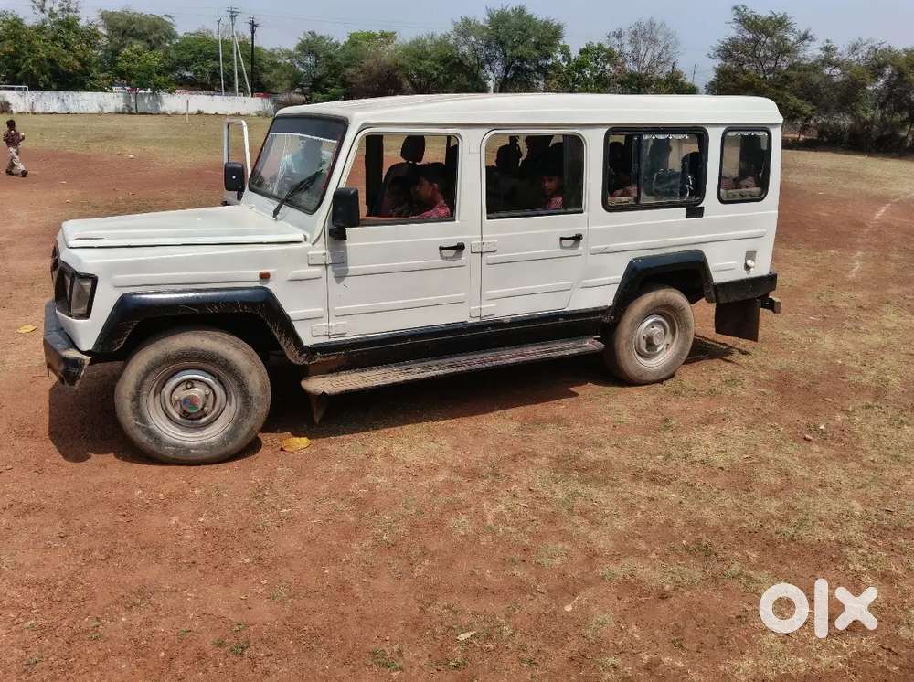 टाटा विंगर व कोर्स तूफान दोनों है