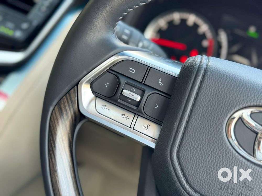 Toyota Land Cruiser Zx Petrol, 2025, Petrol