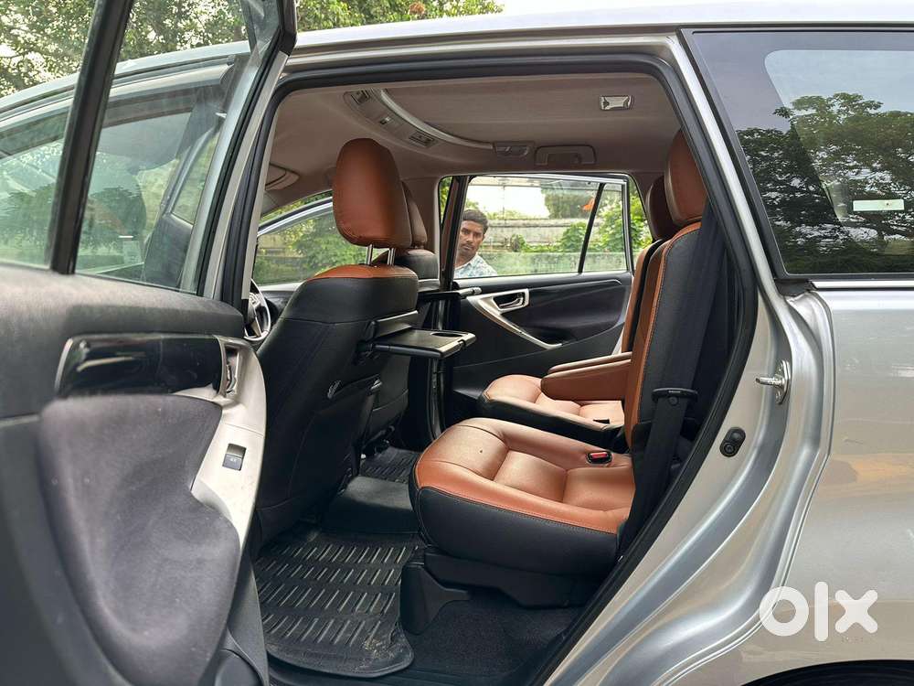 Toyota Innova Crysta