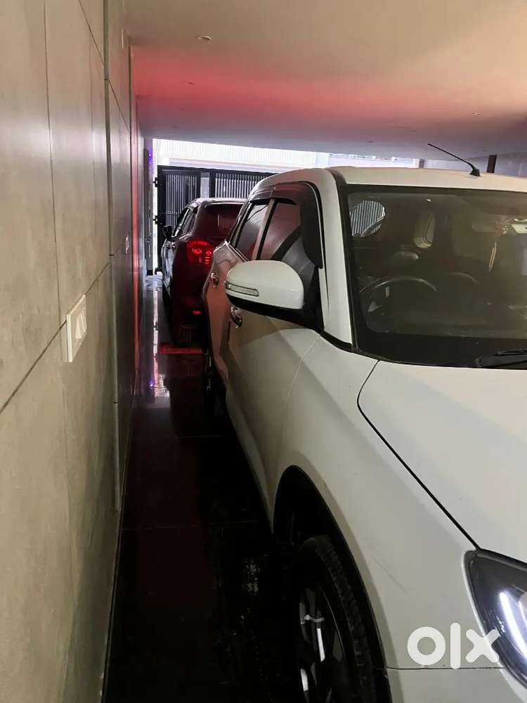 Maruti Suzuki Brezza 2022 Petrol 25000 Km Driven