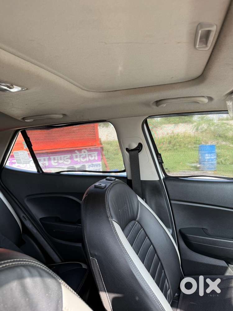 Hyundai Venue Petrol 2022