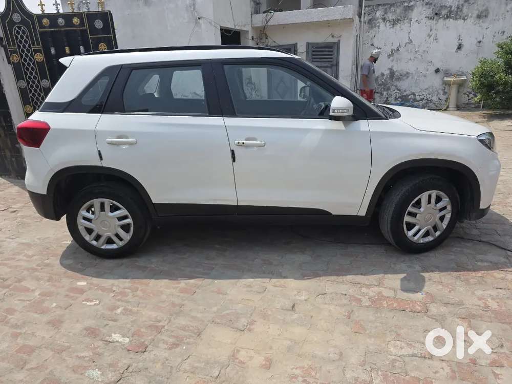 Maruti Suzuki Brezza 2021 Petrol 48000 Km Driven Push Button Start