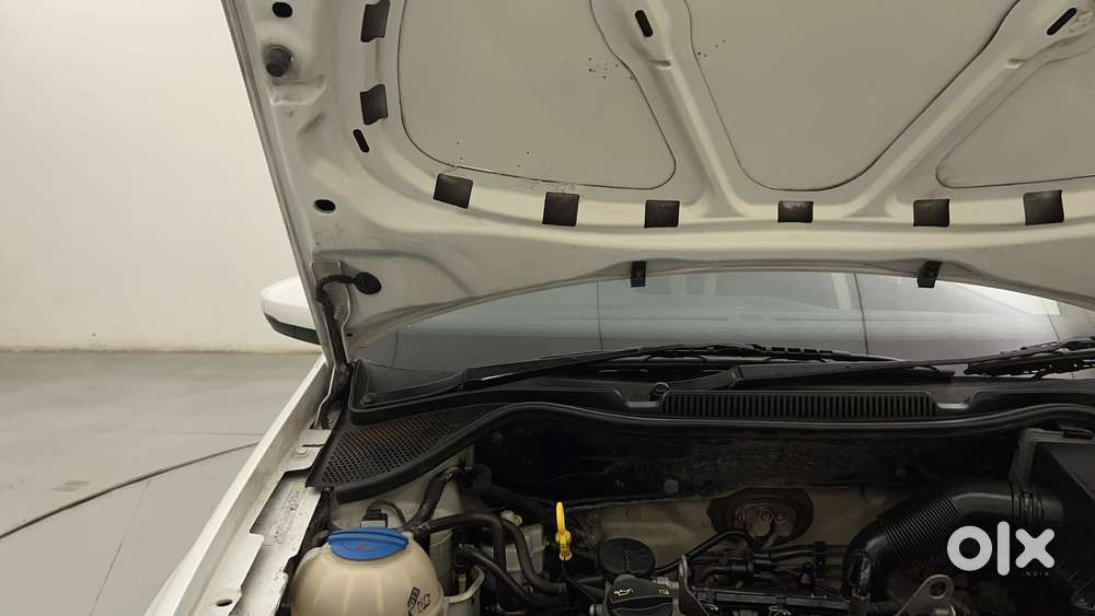 Volkswagen Polo 2009-2013 Petrol Highline 1.2l, 2016, Petrol