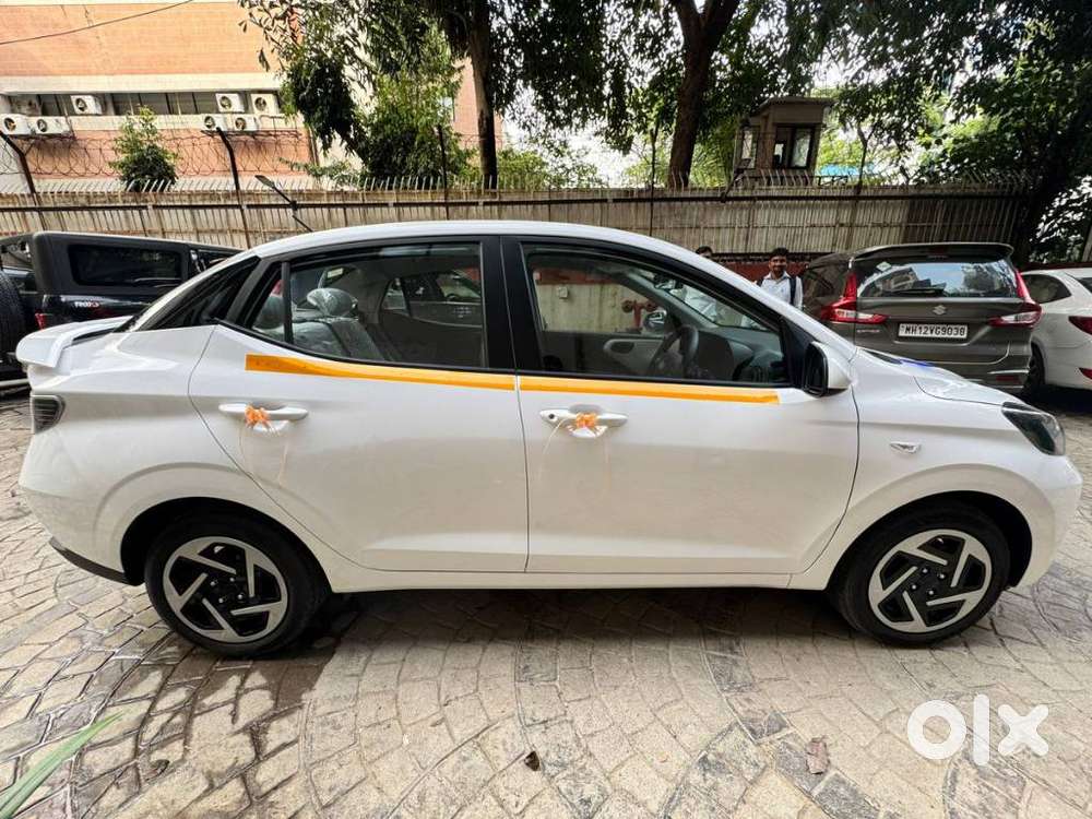 Hyundai Aura, 2025, Cng & Hybrids