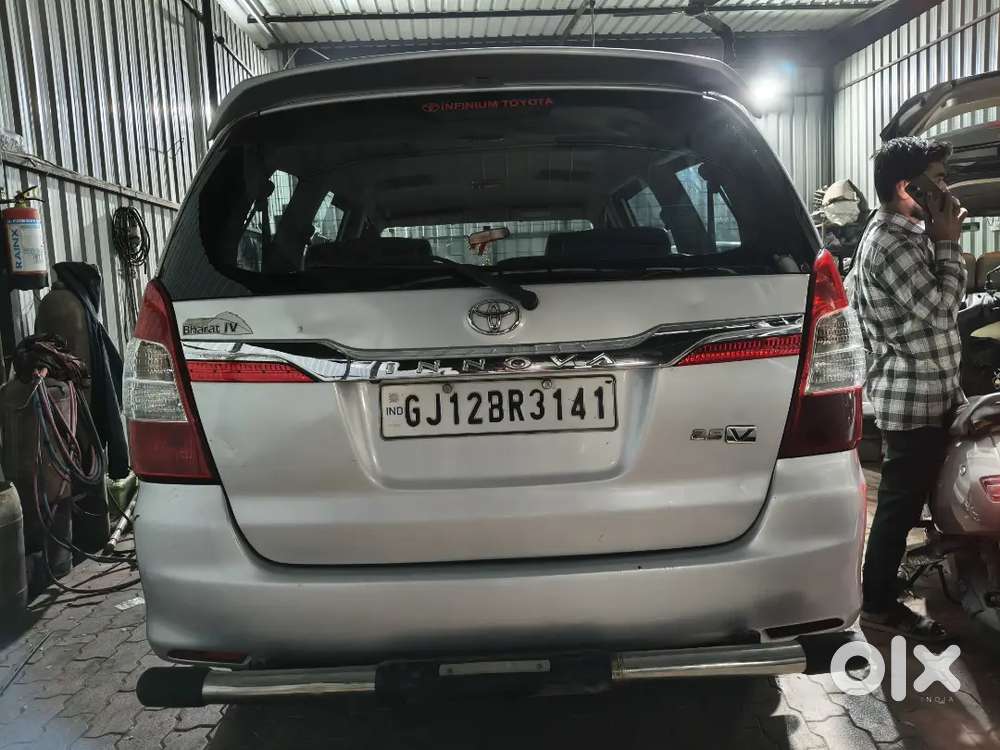 Toyota Innova 2014 Diesel 108000 Km Driven